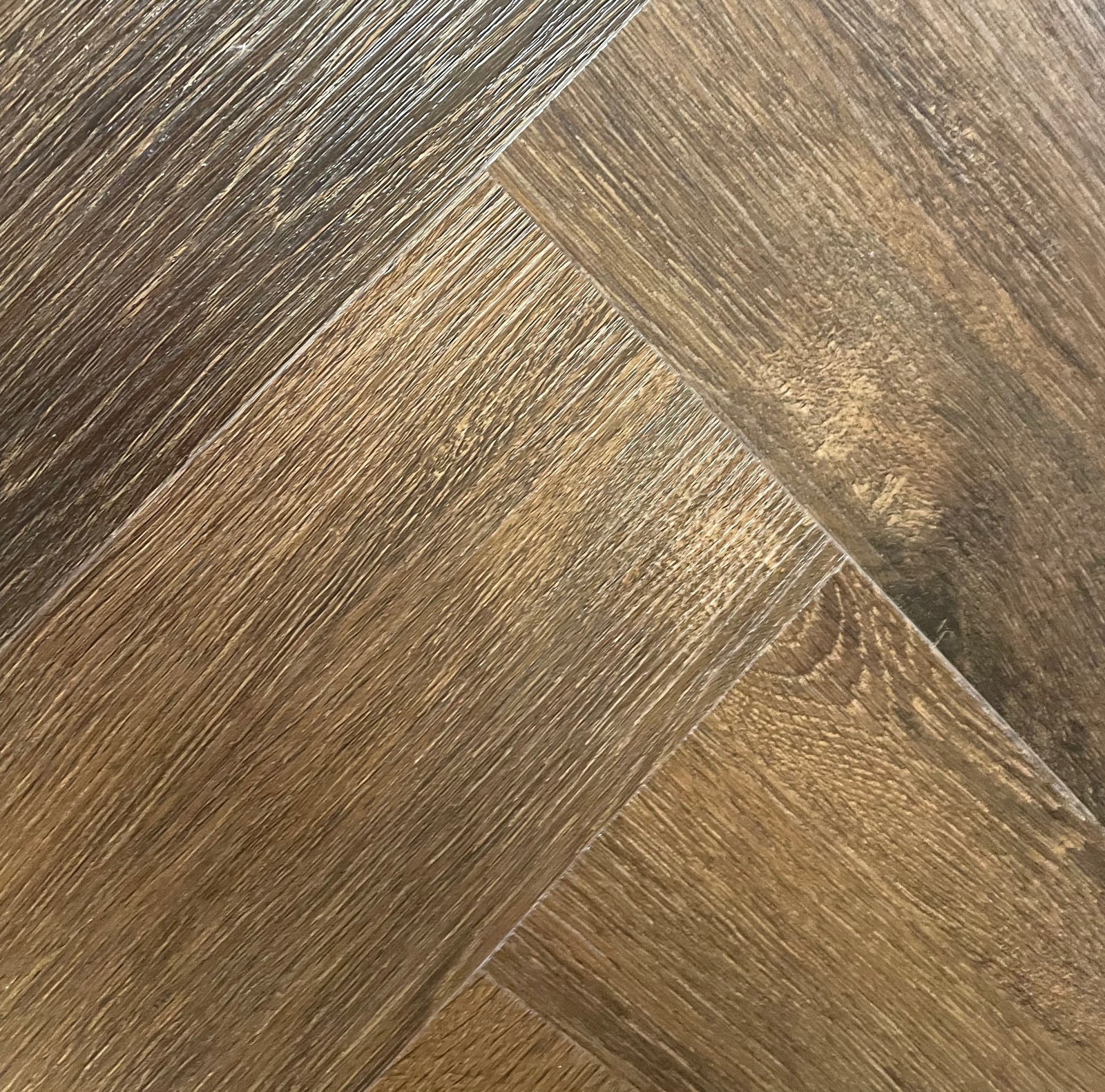 Allora Herringbone Woodland Oak 2.2m